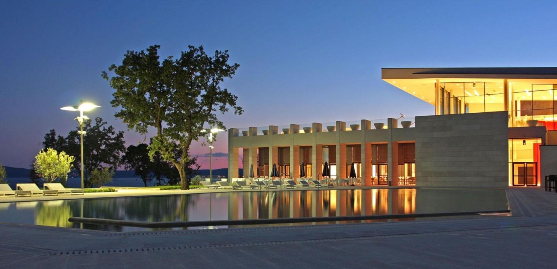 Grand Hotel 4*